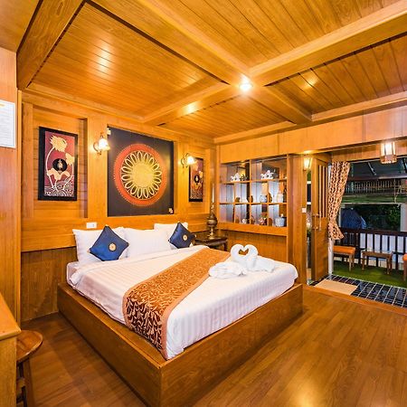 Baan Ratchapruek Villa Phuket Kültér fotó