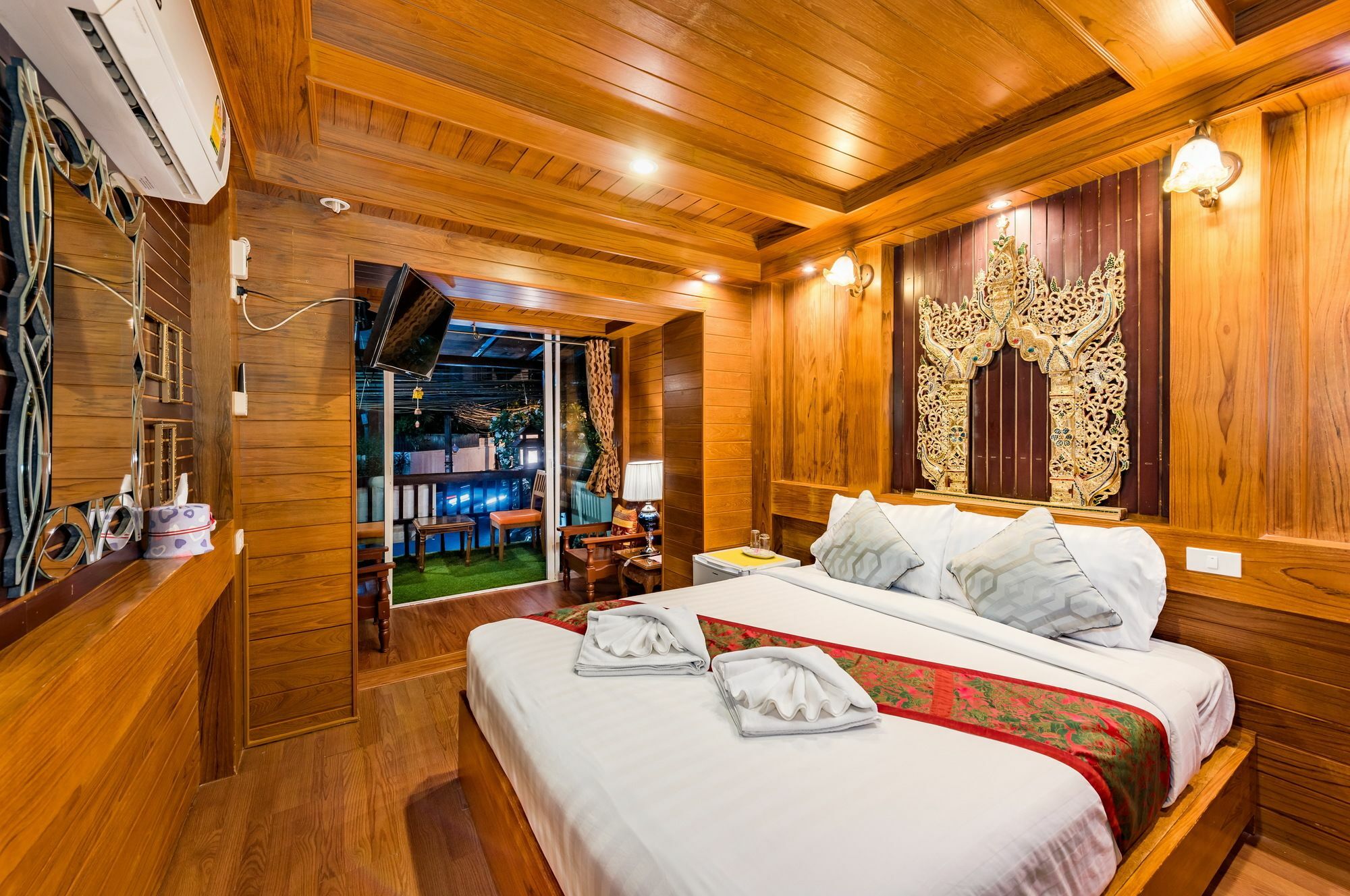 Baan Ratchapruek Villa Phuket Kültér fotó