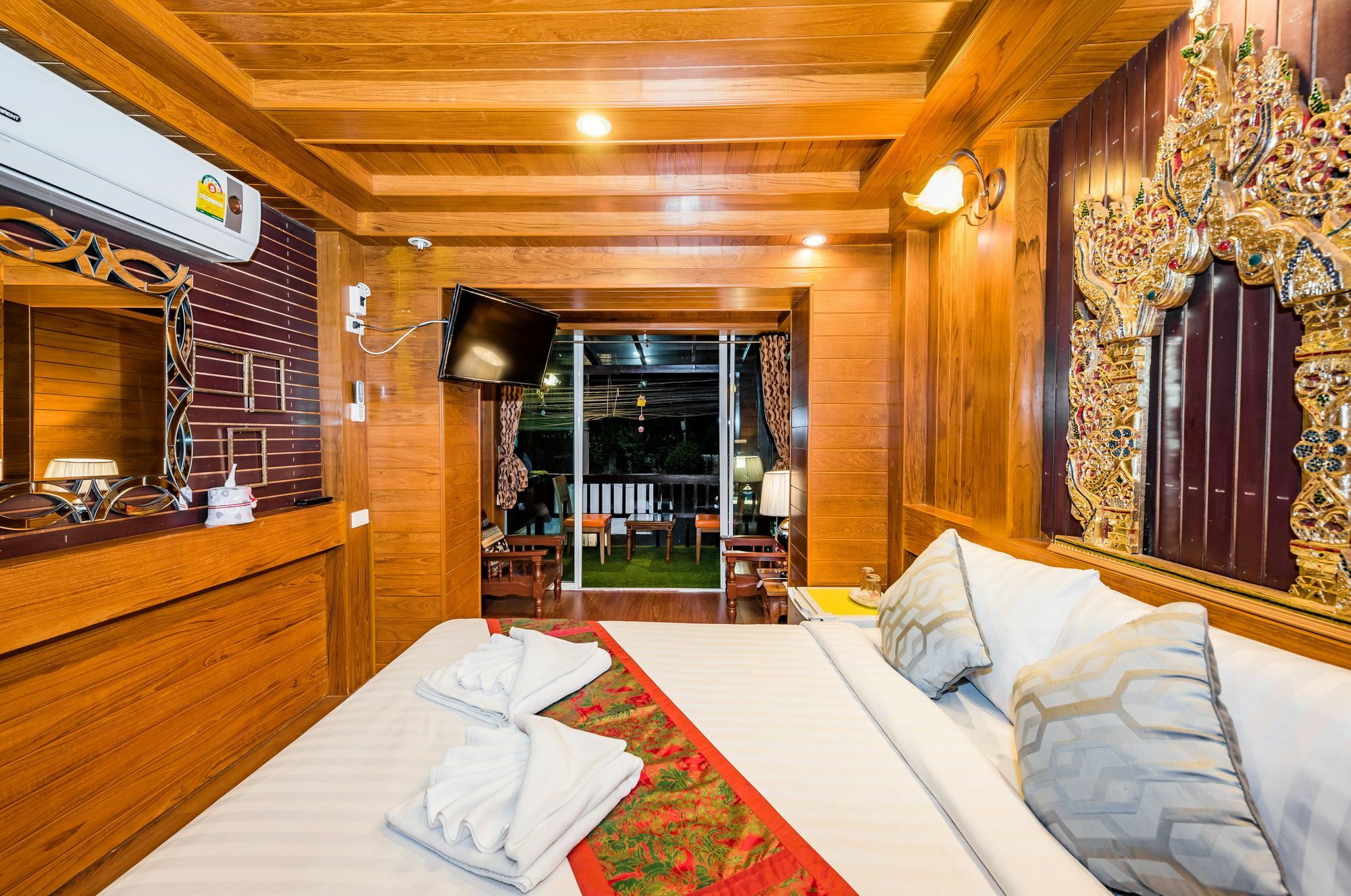 Baan Ratchapruek Villa Phuket Kültér fotó