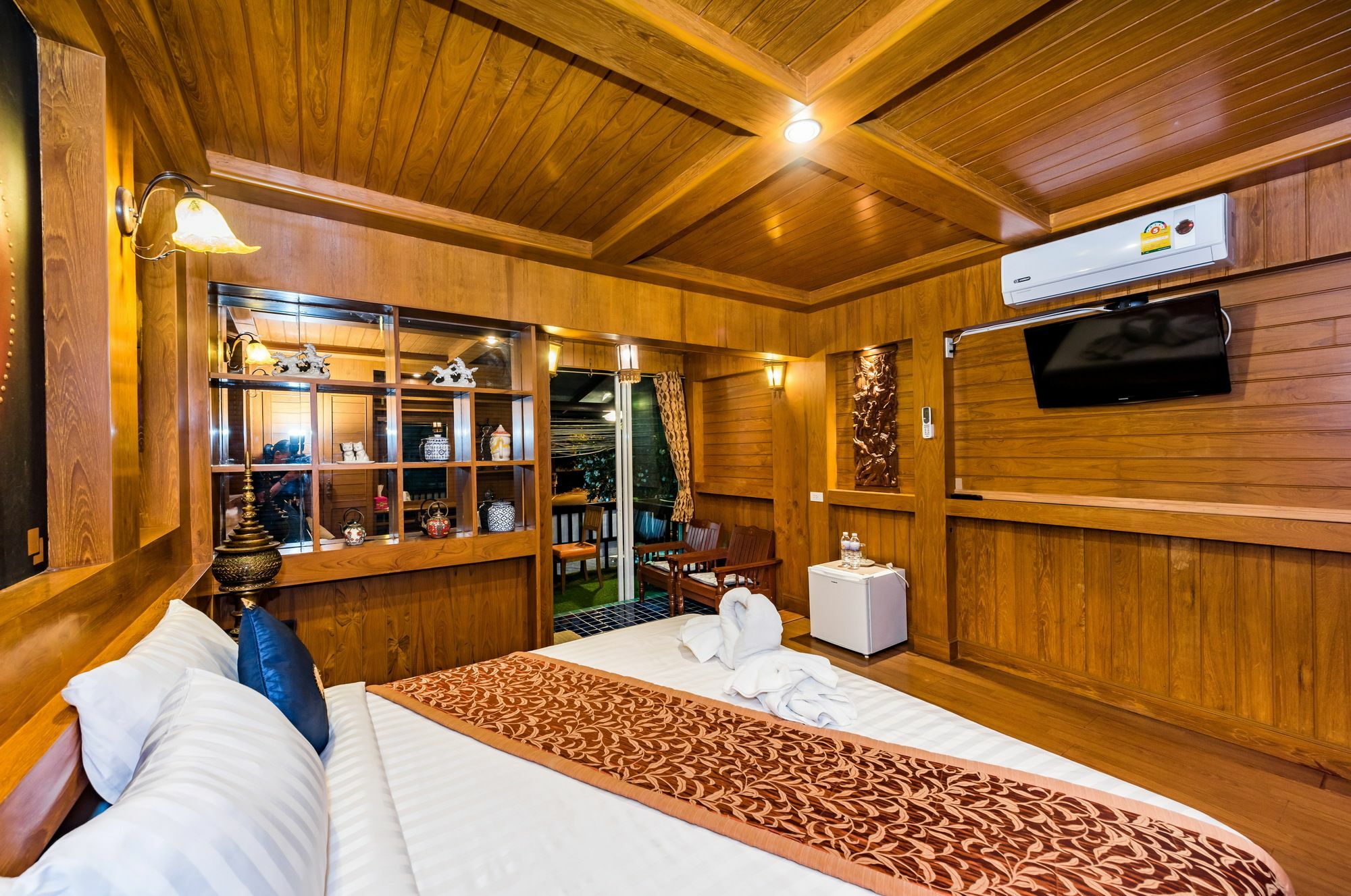 Baan Ratchapruek Villa Phuket Kültér fotó
